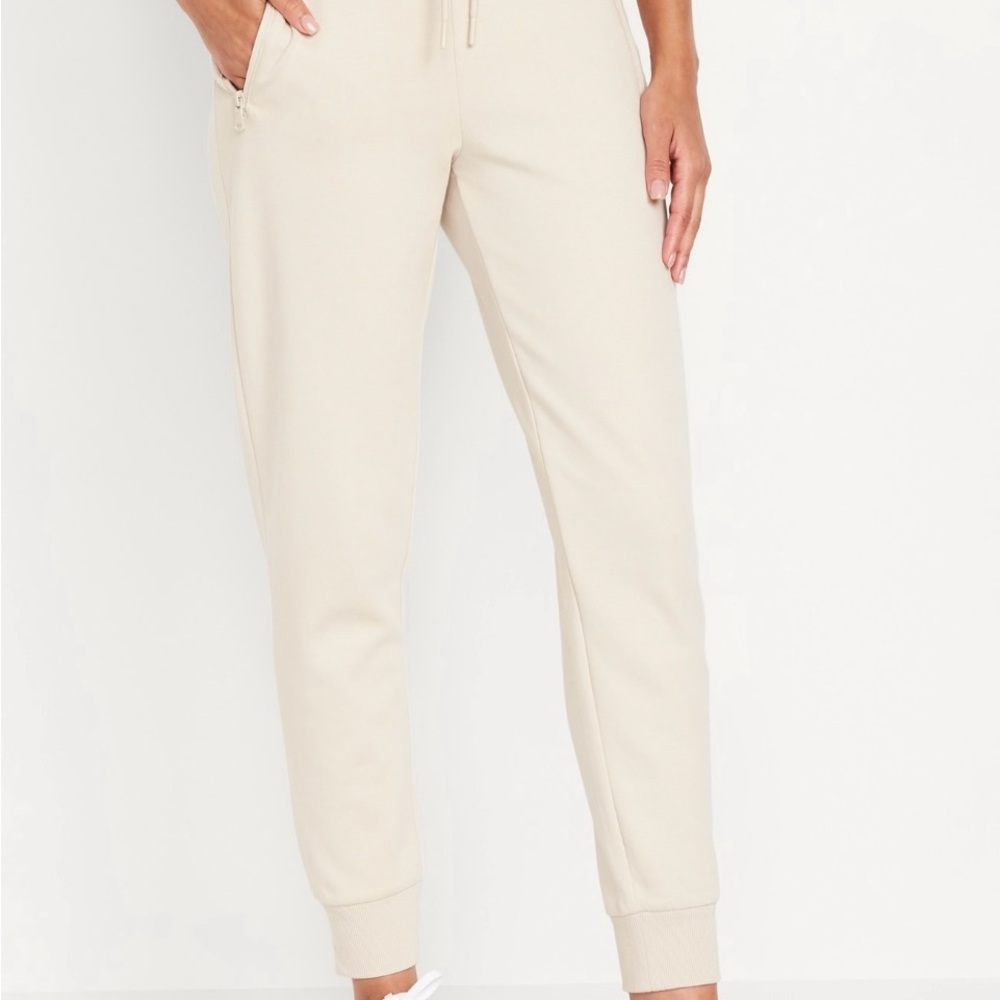 Old Navy Women’s Joggers Large Beige Cream Sweatpants NWT | Pull-On Lounge Pants